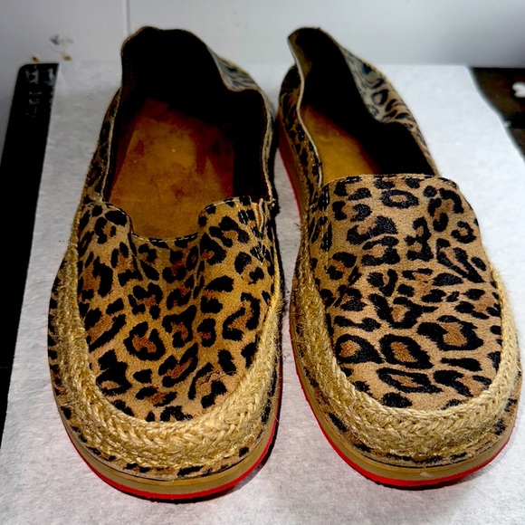 Ariat Espadrilles Cheetah Cruiser Women's Size 8.5B Slip On Flat Shoes, Clean. - Picture 1 of 1